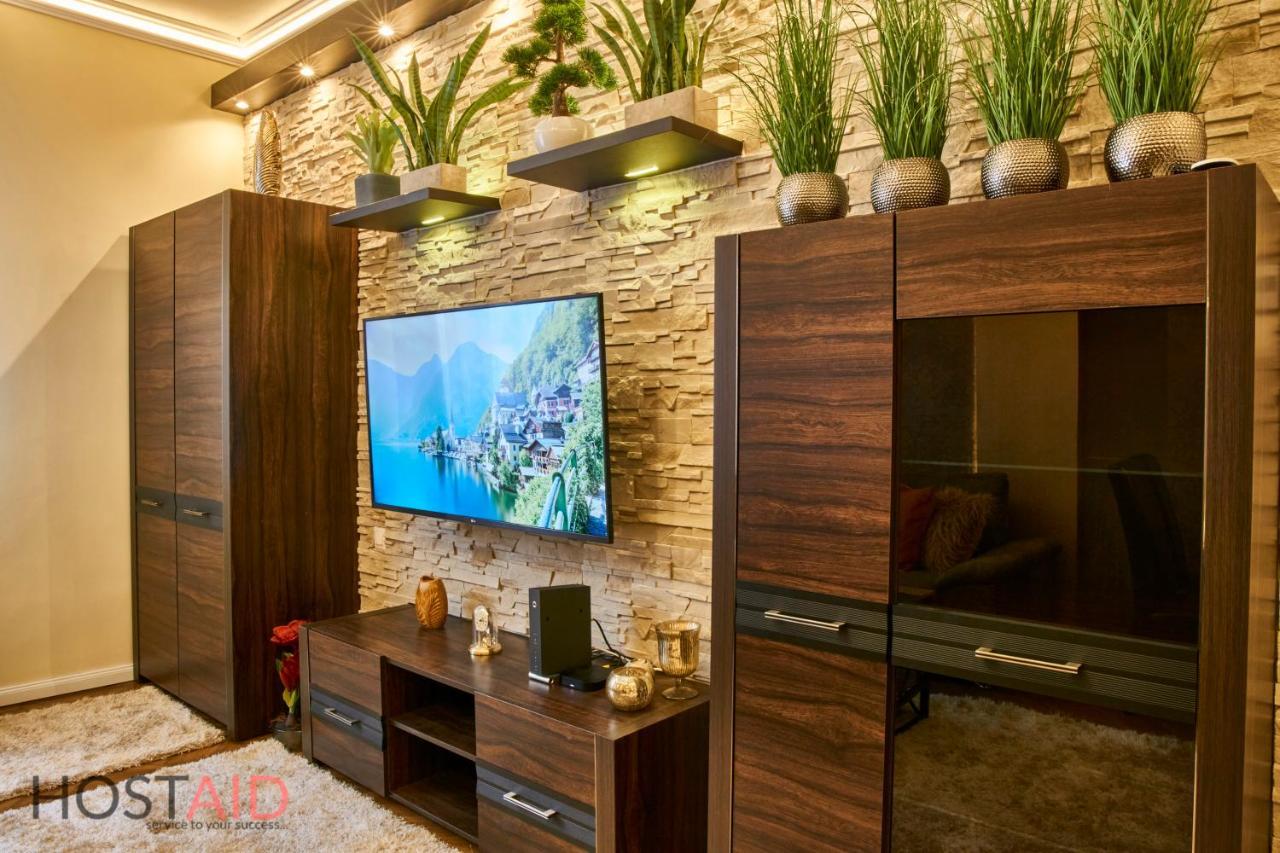 R7 Design Apartment - Hostaid Budapest Luaran gambar