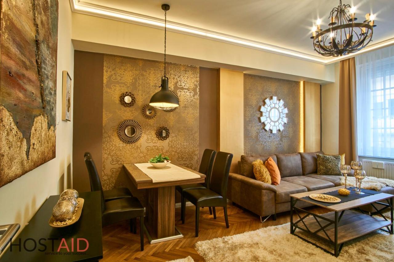R7 Design Apartment - Hostaid Budapest Luaran gambar