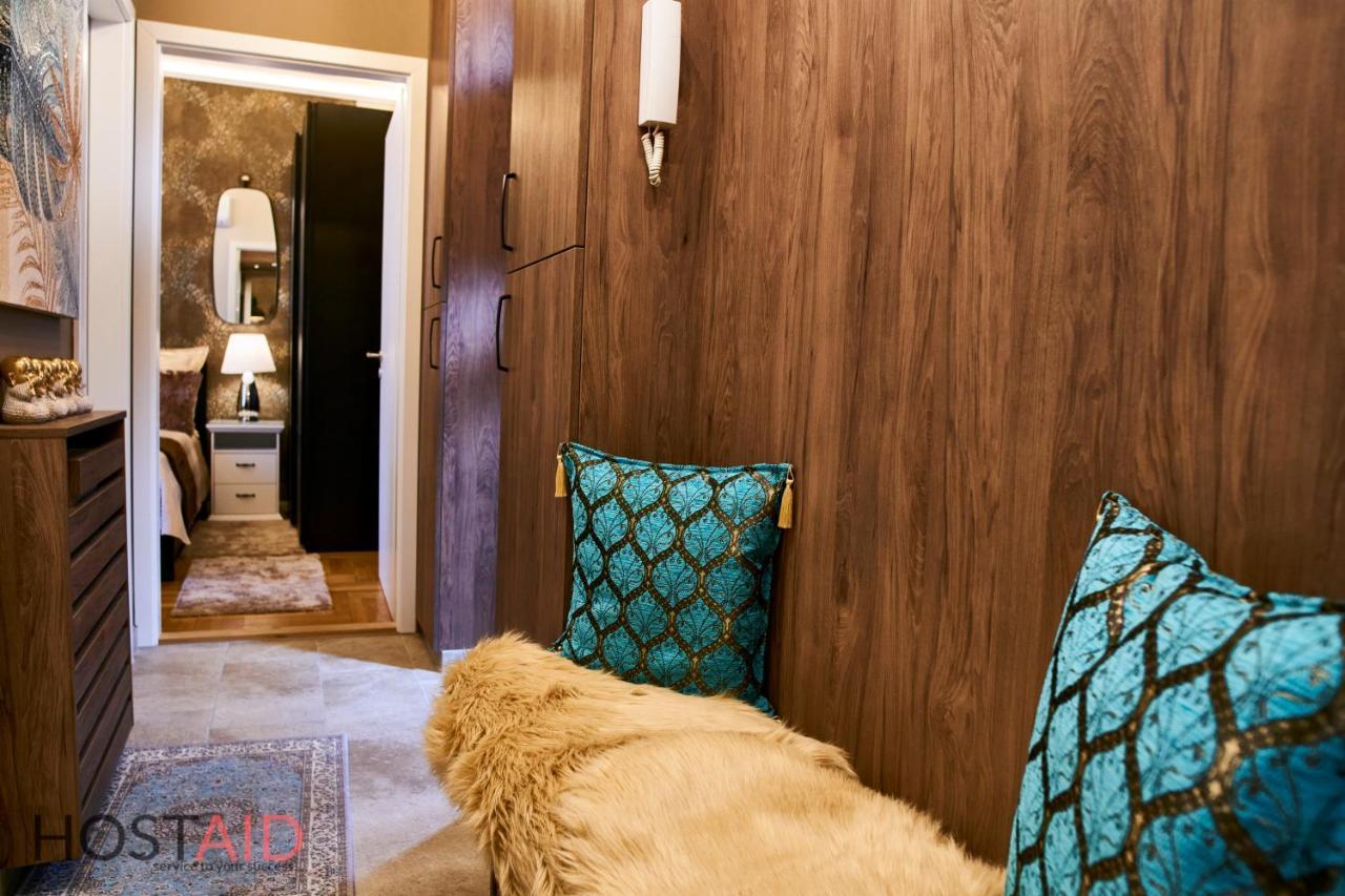R7 Design Apartment - Hostaid Budapest Luaran gambar